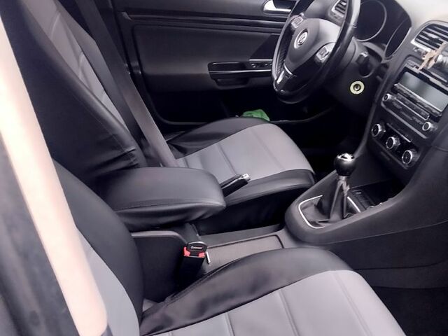 Серый Фольксваген Гольф, объемом двигателя 1.6 л и пробегом 261 тыс. км за 7200 $, фото 6 на Automoto.ua