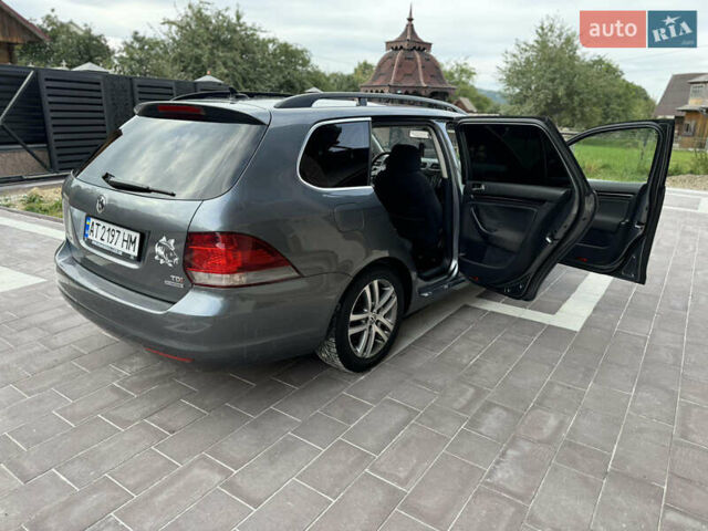 Серый Фольксваген Гольф, объемом двигателя 1.6 л и пробегом 300 тыс. км за 6300 $, фото 23 на Automoto.ua