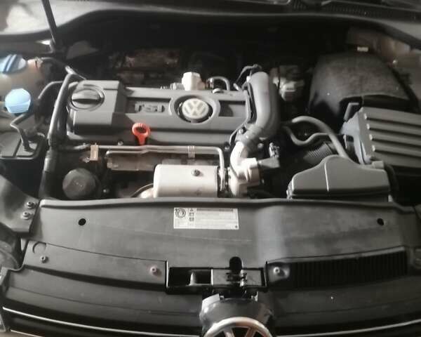 Серый Фольксваген Гольф, объемом двигателя 1.39 л и пробегом 233 тыс. км за 7500 $, фото 6 на Automoto.ua
