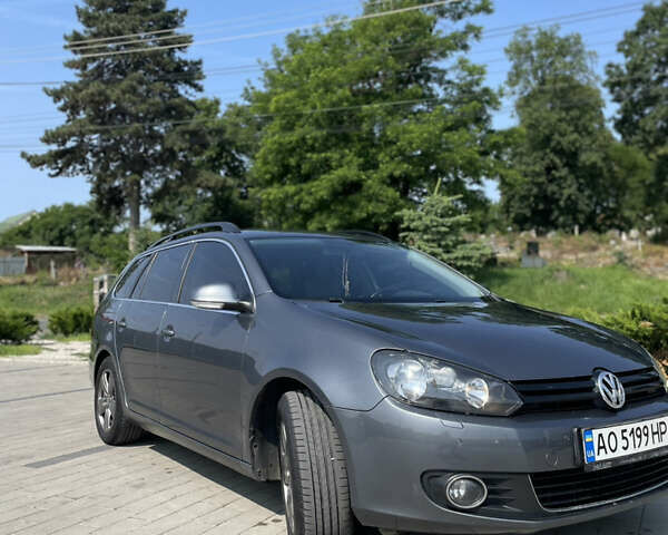 Серый Фольксваген Гольф, объемом двигателя 1.6 л и пробегом 207 тыс. км за 7999 $, фото 2 на Automoto.ua