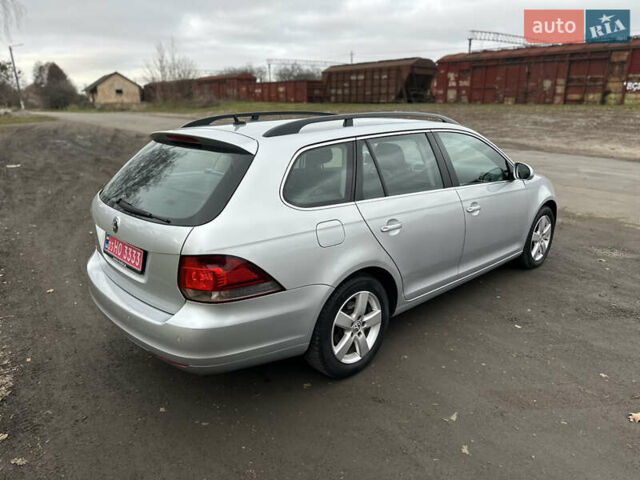 Серый Фольксваген Гольф, объемом двигателя 1.39 л и пробегом 240 тыс. км за 6750 $, фото 9 на Automoto.ua