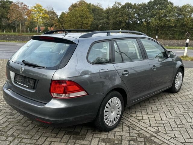 Сірий Фольксваген Гольф, об'ємом двигуна 1.6 л та пробігом 249 тис. км за 2950 $, фото 5 на Automoto.ua