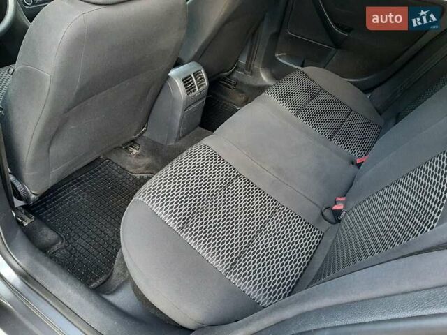 Сірий Фольксваген Гольф, об'ємом двигуна 1.6 л та пробігом 360 тис. км за 6499 $, фото 19 на Automoto.ua