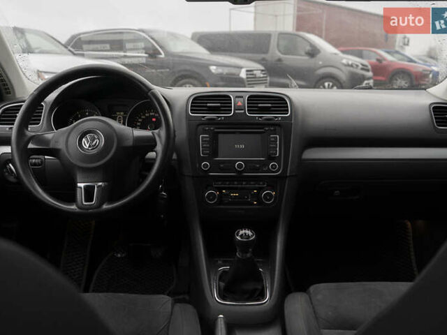 Серый Фольксваген Гольф, объемом двигателя 1.39 л и пробегом 205 тыс. км за 6300 $, фото 14 на Automoto.ua