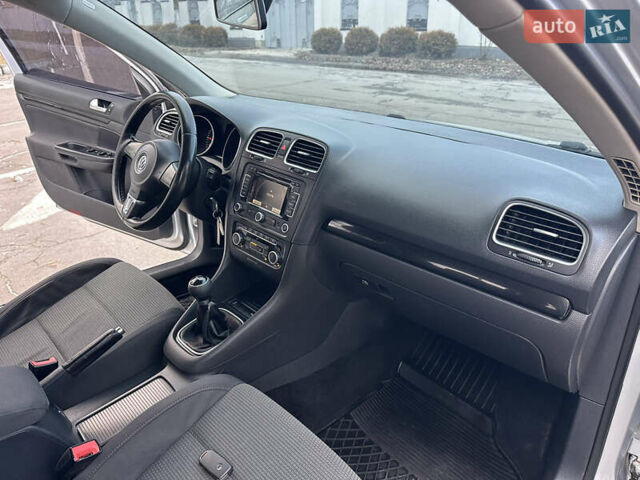 Серый Фольксваген Гольф, объемом двигателя 1.6 л и пробегом 202 тыс. км за 7399 $, фото 40 на Automoto.ua