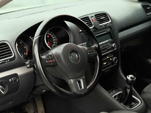 Сірий Фольксваген Гольф, об'ємом двигуна 1.6 л та пробігом 184 тис. км за 7000 $, фото 8 на Automoto.ua