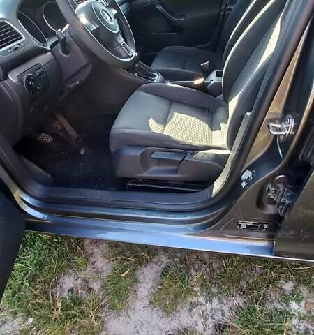 Серый Фольксваген Гольф, объемом двигателя 1.6 л и пробегом 170 тыс. км за 7950 $, фото 5 на Automoto.ua