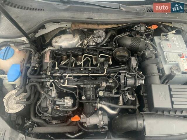 Серый Фольксваген Гольф, объемом двигателя 1.6 л и пробегом 262 тыс. км за 6750 $, фото 27 на Automoto.ua