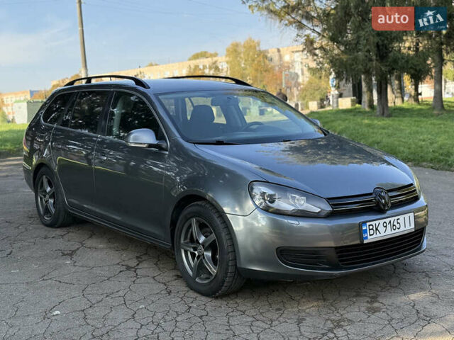 Фольксваген Гольф 2010 у Рівному на Automoto.ua Сірий Фольксваген Гольф, об'ємом двигуна 1.6 л та пробігом 299 тис. км за 6700 $, фото 11 на Automoto.ua