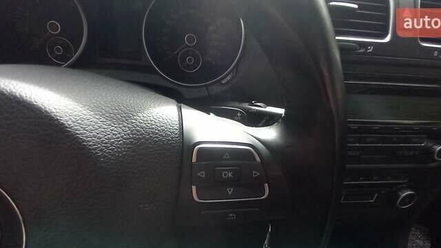 Серый Фольксваген Гольф, объемом двигателя 1.39 л и пробегом 186 тыс. км за 8100 $, фото 17 на Automoto.ua