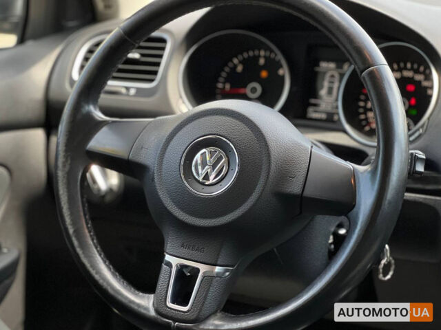Сірий Фольксваген Гольф, об'ємом двигуна 1.6 л та пробігом 255 тис. км за 7999 $, фото 13 на Automoto.ua