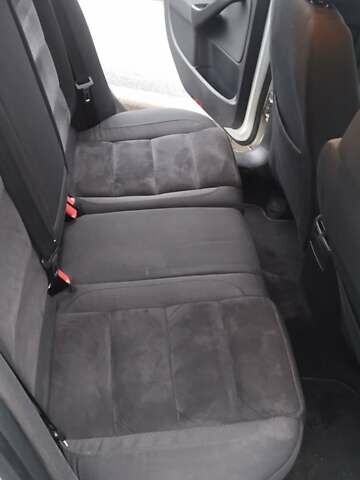 Сірий Фольксваген Гольф, об'ємом двигуна 2 л та пробігом 245 тис. км за 6400 $, фото 14 на Automoto.ua