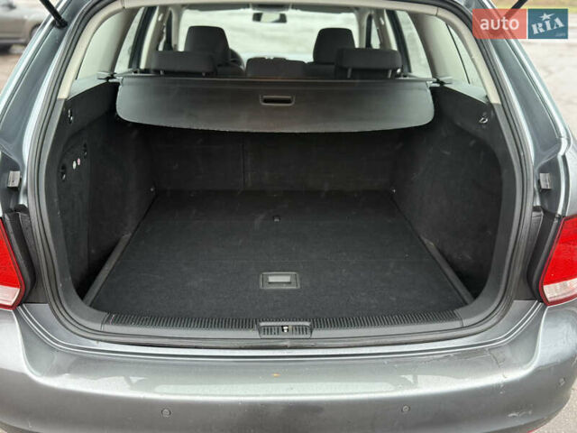 Сірий Фольксваген Гольф, об'ємом двигуна 1.39 л та пробігом 249 тис. км за 7899 $, фото 34 на Automoto.ua