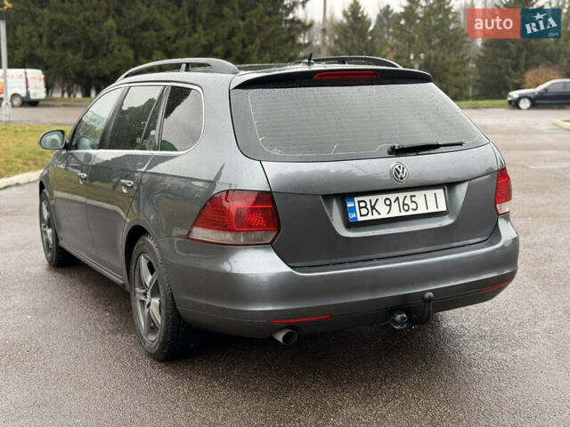 Серый Фольксваген Гольф, объемом двигателя 1.6 л и пробегом 298 тыс. км за 6550 $, фото 10 на Automoto.ua