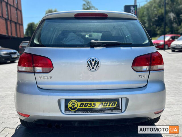 Сірий Фольксваген Гольф, об'ємом двигуна 2 л та пробігом 332 тис. км за 8200 $, фото 4 на Automoto.ua