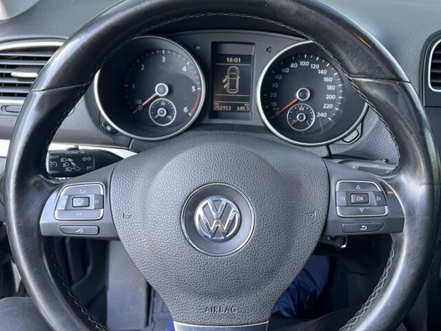 Серый Фольксваген Гольф, объемом двигателя 1.6 л и пробегом 254 тыс. км за 7500 $, фото 15 на Automoto.ua