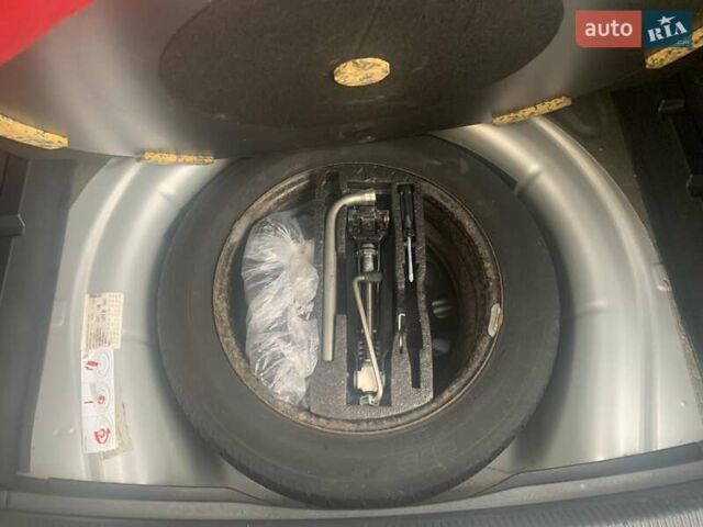 Серый Фольксваген Гольф, объемом двигателя 1.6 л и пробегом 262 тыс. км за 6750 $, фото 25 на Automoto.ua