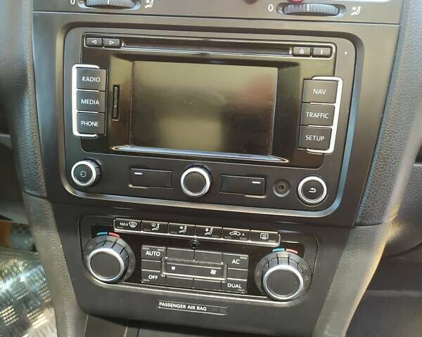 Серый Фольксваген Гольф, объемом двигателя 1.6 л и пробегом 204 тыс. км за 7500 $, фото 15 на Automoto.ua