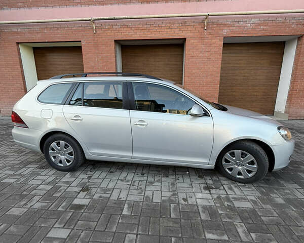 Сірий Фольксваген Гольф, об'ємом двигуна 1.39 л та пробігом 191 тис. км за 6600 $, фото 28 на Automoto.ua