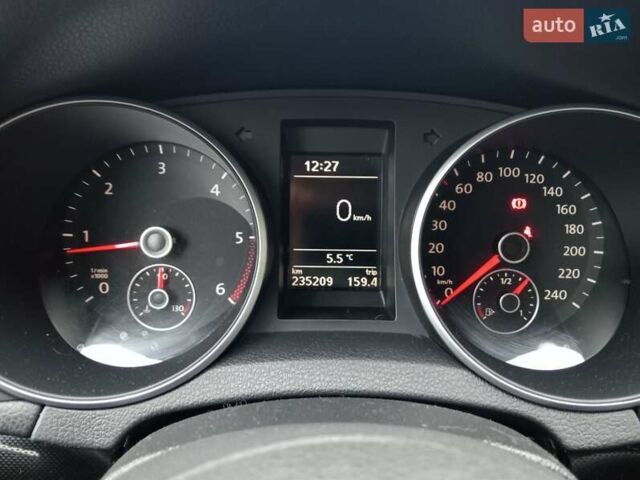 Серый Фольксваген Гольф, объемом двигателя 1.6 л и пробегом 235 тыс. км за 7500 $, фото 11 на Automoto.ua