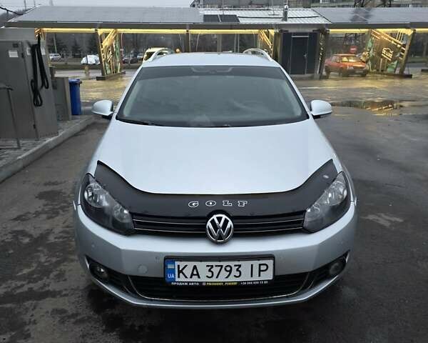 Серый Фольксваген Гольф, объемом двигателя 1.6 л и пробегом 270 тыс. км за 7500 $, фото 1 на Automoto.ua