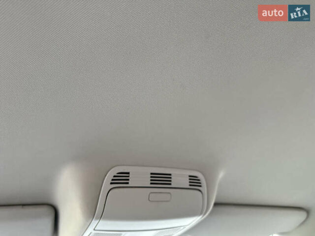 Серый Фольксваген Гольф, объемом двигателя 1.6 л и пробегом 298 тыс. км за 6550 $, фото 44 на Automoto.ua