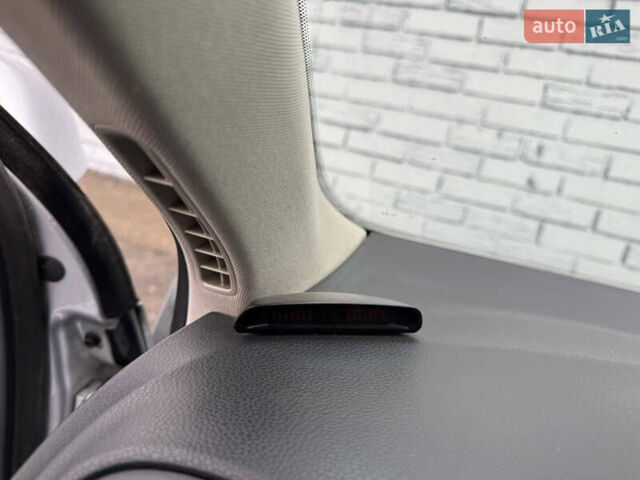 Серый Фольксваген Гольф, объемом двигателя 1.6 л и пробегом 202 тыс. км за 7500 $, фото 21 на Automoto.ua
