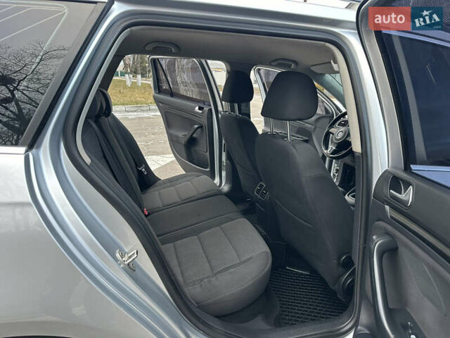 Серый Фольксваген Гольф, объемом двигателя 1.6 л и пробегом 202 тыс. км за 7399 $, фото 37 на Automoto.ua