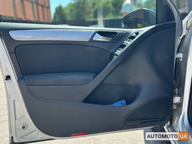 Сірий Фольксваген Гольф, об'ємом двигуна 2 л та пробігом 332 тис. км за 8200 $, фото 6 на Automoto.ua