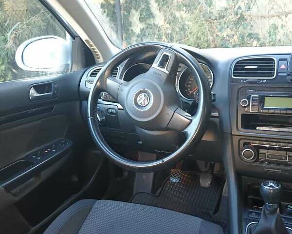 Серый Фольксваген Гольф, объемом двигателя 1.6 л и пробегом 267 тыс. км за 6500 $, фото 1 на Automoto.ua