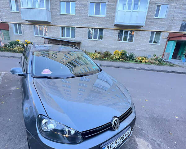 Фольксваген Гольф 2010 в Луцке на Automoto.ua Серый Фольксваген Гольф, объемом двигателя 1.6 л и пробегом 180 тыс. км за 8100 $, фото 3 на Automoto.ua