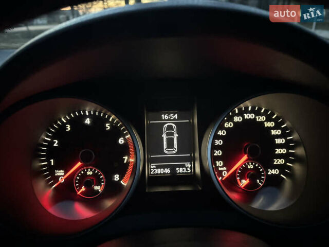 Серый Фольксваген Гольф, объемом двигателя 1.39 л и пробегом 238 тыс. км за 7900 $, фото 17 на Automoto.ua