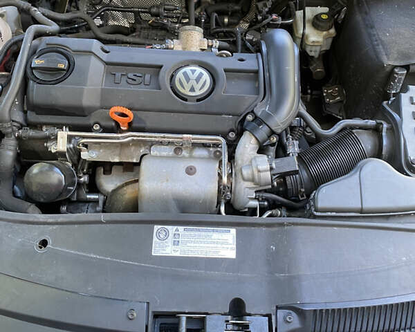 Серый Фольксваген Гольф, объемом двигателя 1.39 л и пробегом 235 тыс. км за 8500 $, фото 8 на Automoto.ua