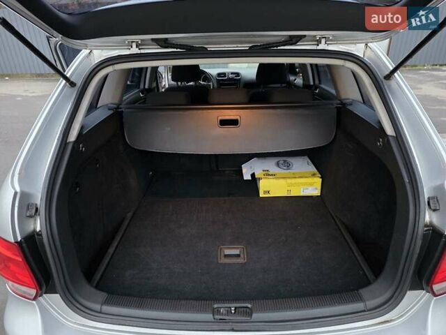 Серый Фольксваген Гольф, объемом двигателя 1.6 л и пробегом 270 тыс. км за 7500 $, фото 8 на Automoto.ua