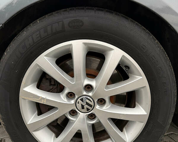 Серый Фольксваген Гольф, объемом двигателя 2 л и пробегом 277 тыс. км за 8350 $, фото 46 на Automoto.ua