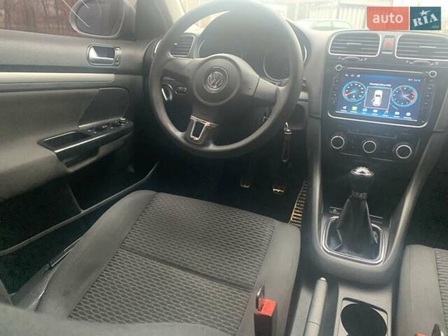 Серый Фольксваген Гольф, объемом двигателя 1.6 л и пробегом 262 тыс. км за 6750 $, фото 18 на Automoto.ua