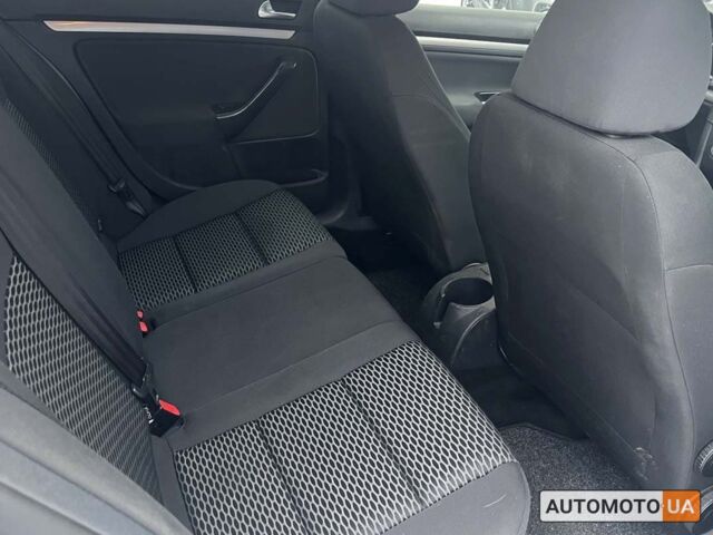 Сірий Фольксваген Гольф, об'ємом двигуна 1.6 л та пробігом 271 тис. км за 7400 $, фото 16 на Automoto.ua