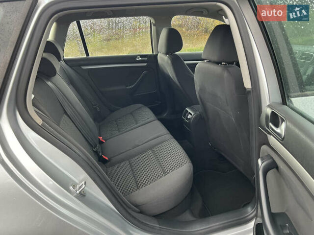 Сірий Фольксваген Гольф, об'ємом двигуна 1.6 л та пробігом 213 тис. км за 7100 $, фото 50 на Automoto.ua