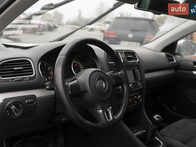 Серый Фольксваген Гольф, объемом двигателя 1.39 л и пробегом 205 тыс. км за 6300 $, фото 12 на Automoto.ua