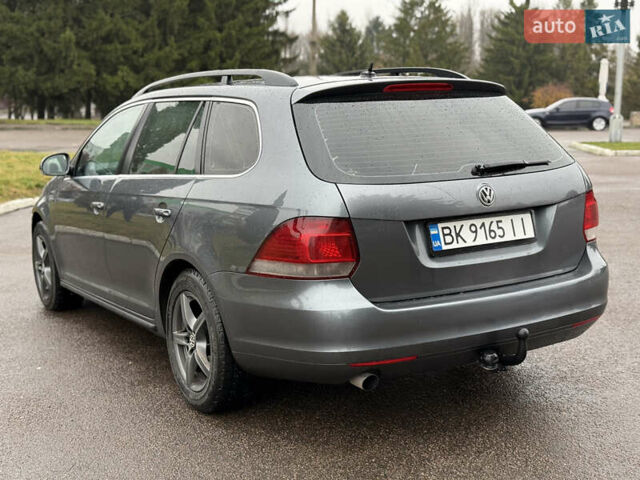 Серый Фольксваген Гольф, объемом двигателя 1.6 л и пробегом 298 тыс. км за 6550 $, фото 9 на Automoto.ua