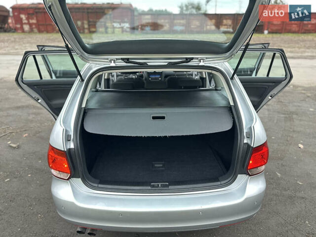 Серый Фольксваген Гольф, объемом двигателя 1.39 л и пробегом 240 тыс. км за 6750 $, фото 13 на Automoto.ua