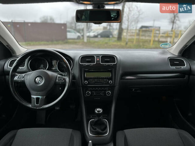 Сірий Фольксваген Гольф, об'ємом двигуна 1.39 л та пробігом 214 тис. км за 7500 $, фото 49 на Automoto.ua