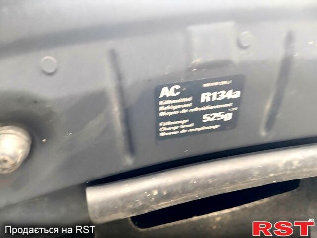 Серый Фольксваген Гольф, объемом двигателя 1.6 л и пробегом 261 тыс. км за 7200 $, фото 9 на Automoto.ua