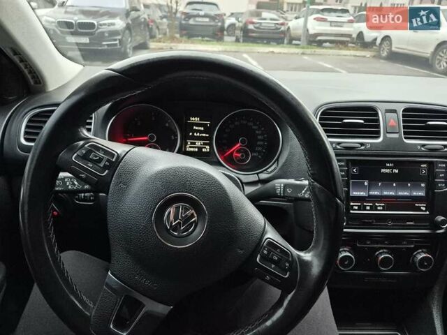 Сірий Фольксваген Гольф, об'ємом двигуна 1.6 л та пробігом 219 тис. км за 8100 $, фото 40 на Automoto.ua
