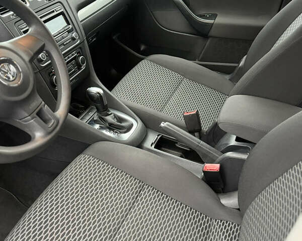 Сірий Фольксваген Гольф, об'ємом двигуна 1.39 л та пробігом 249 тис. км за 7899 $, фото 29 на Automoto.ua