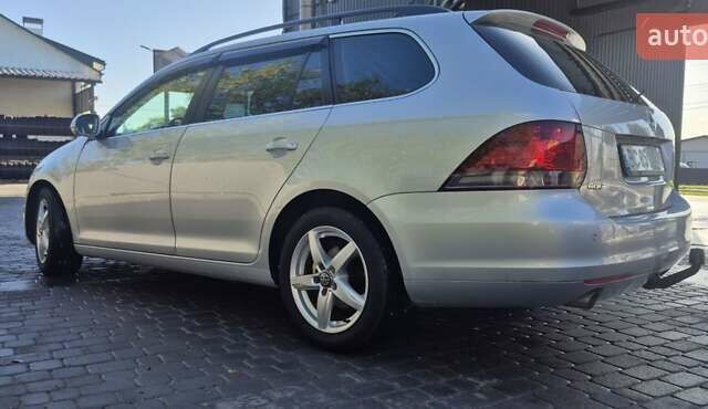 Серый Фольксваген Гольф, объемом двигателя 1.6 л и пробегом 285 тыс. км за 7000 $, фото 14 на Automoto.ua