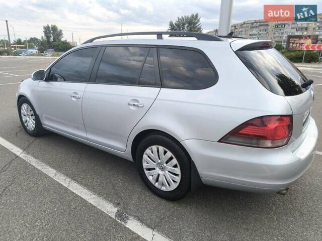 Серый Фольксваген Гольф, объемом двигателя 1.6 л и пробегом 241 тыс. км за 6850 $, фото 7 на Automoto.ua