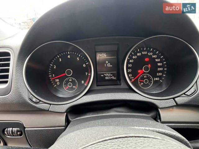 Сірий Фольксваген Гольф, об'ємом двигуна 1.39 л та пробігом 180 тис. км за 5999 $, фото 28 на Automoto.ua