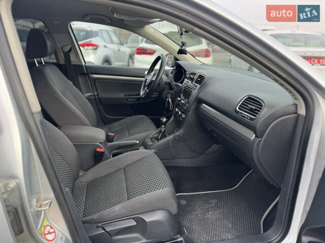 Серый Фольксваген Гольф, объемом двигателя 1.6 л и пробегом 282 тыс. км за 6900 $, фото 16 на Automoto.ua