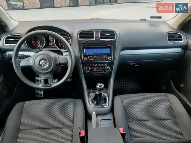 Сірий Фольксваген Гольф, об'ємом двигуна 1.6 л та пробігом 360 тис. км за 6499 $, фото 32 на Automoto.ua